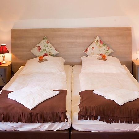 Boutiquehotel Goldene Rose - Self-Check-In Ротенбург-на-Таубере Экстерьер фото