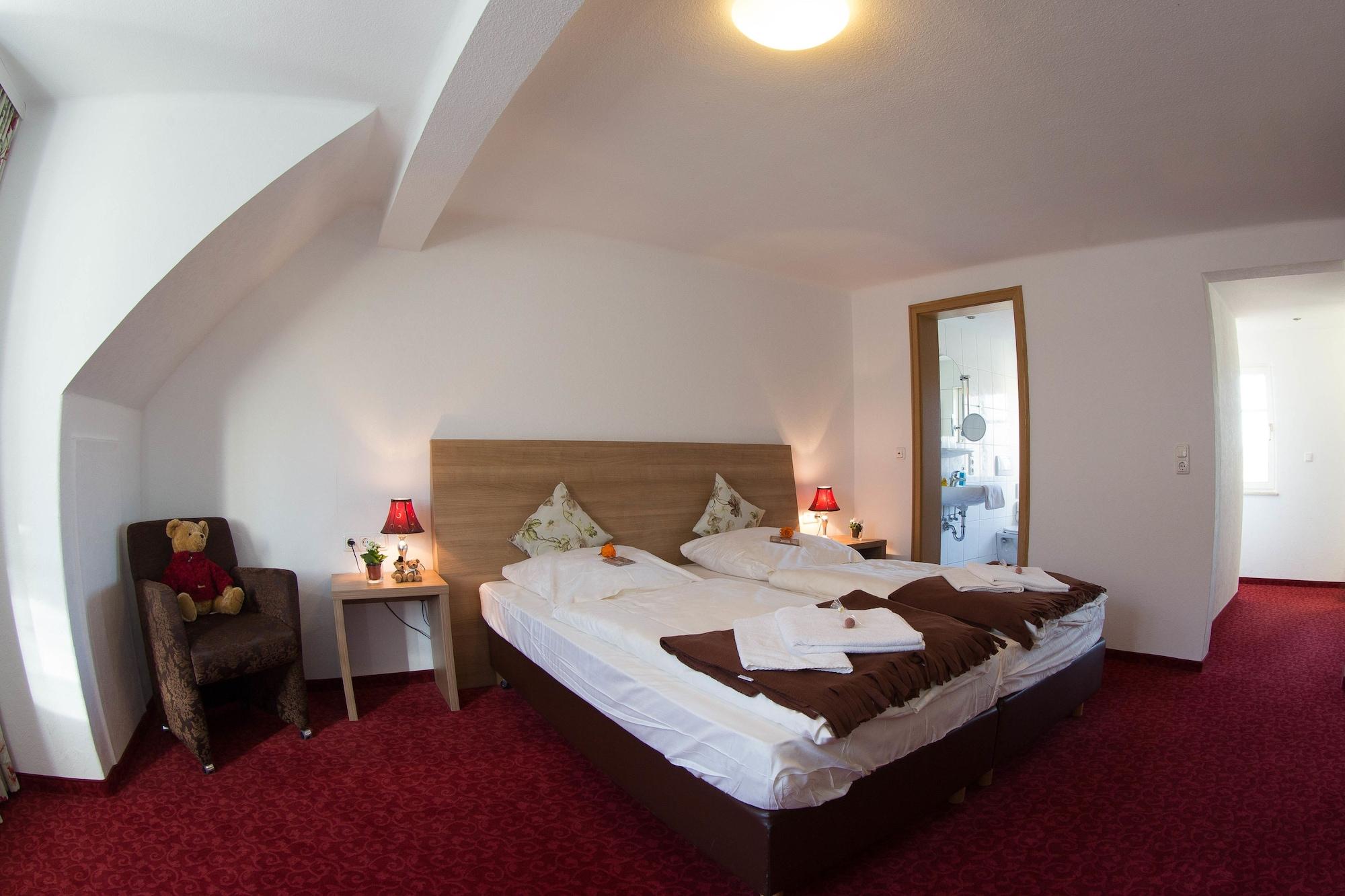 Boutiquehotel Goldene Rose - Self-Check-In Ротенбург-на-Таубере Экстерьер фото