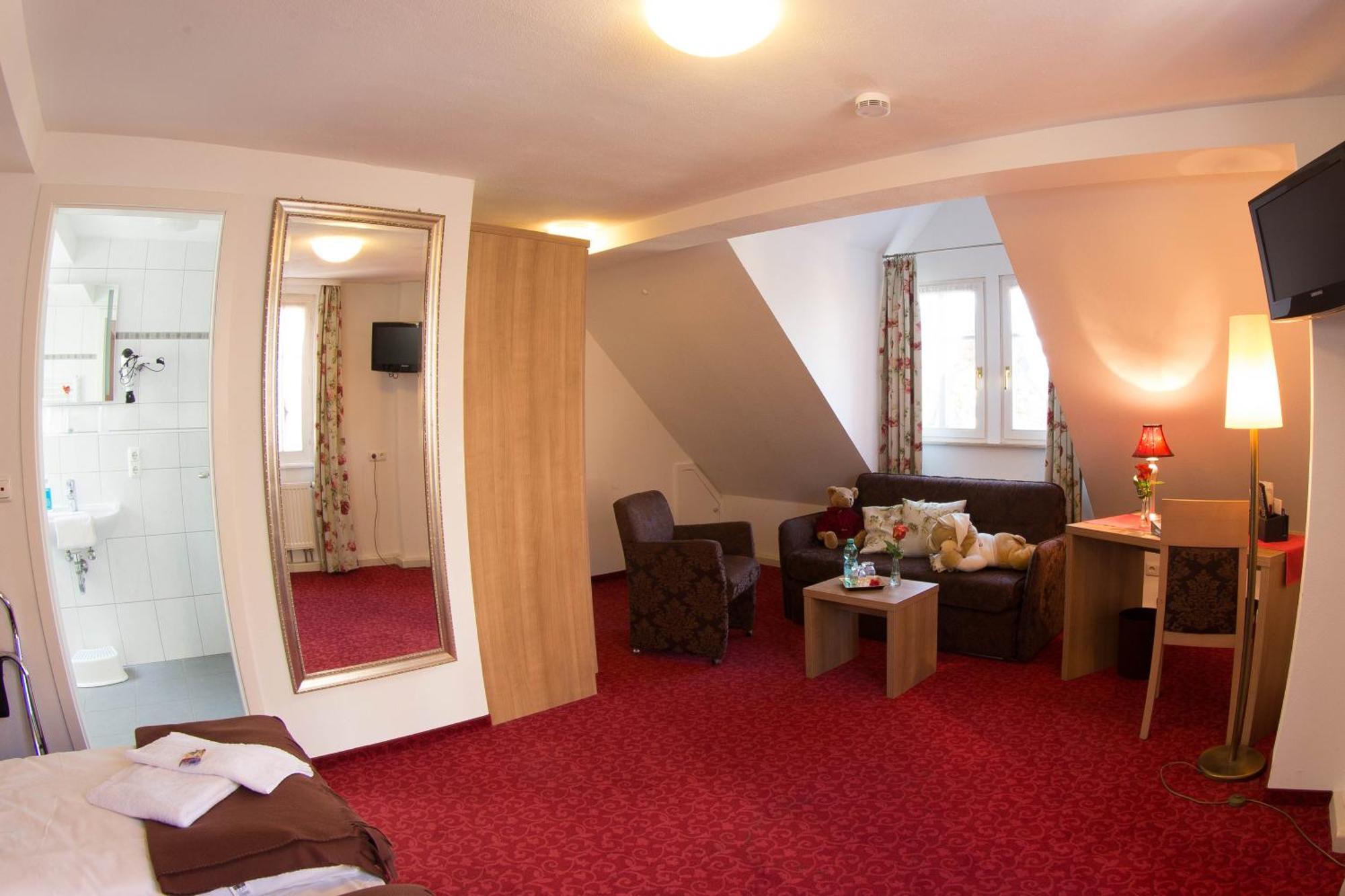 Boutiquehotel Goldene Rose - Self-Check-In Ротенбург-на-Таубере Экстерьер фото