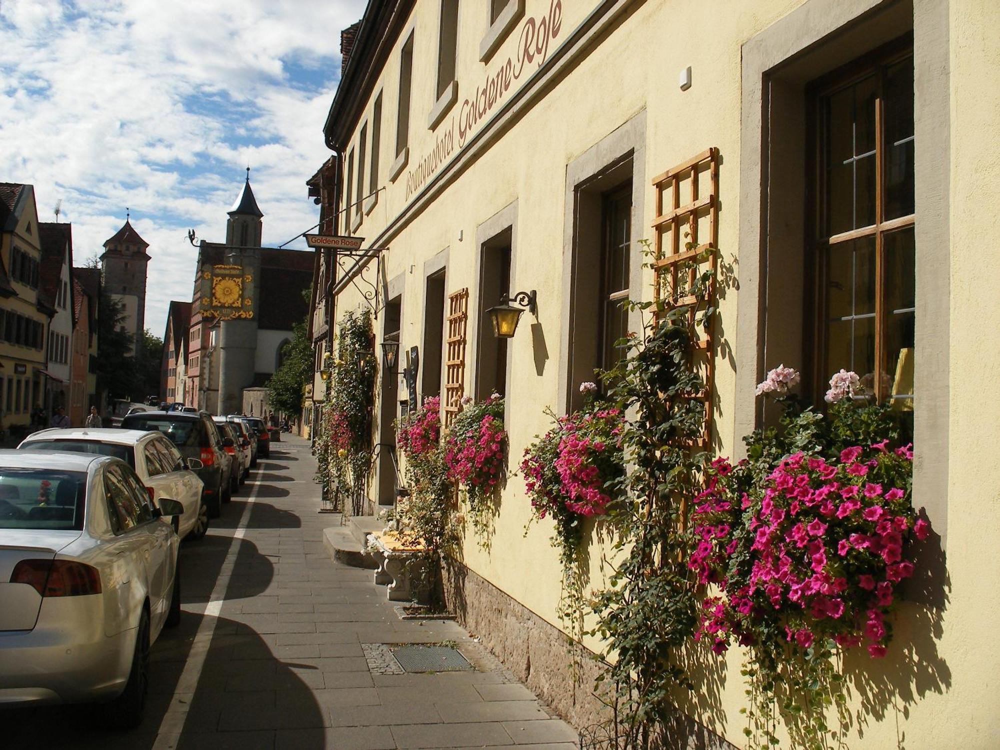 Boutiquehotel Goldene Rose - Self-Check-In Ротенбург-на-Таубере Экстерьер фото