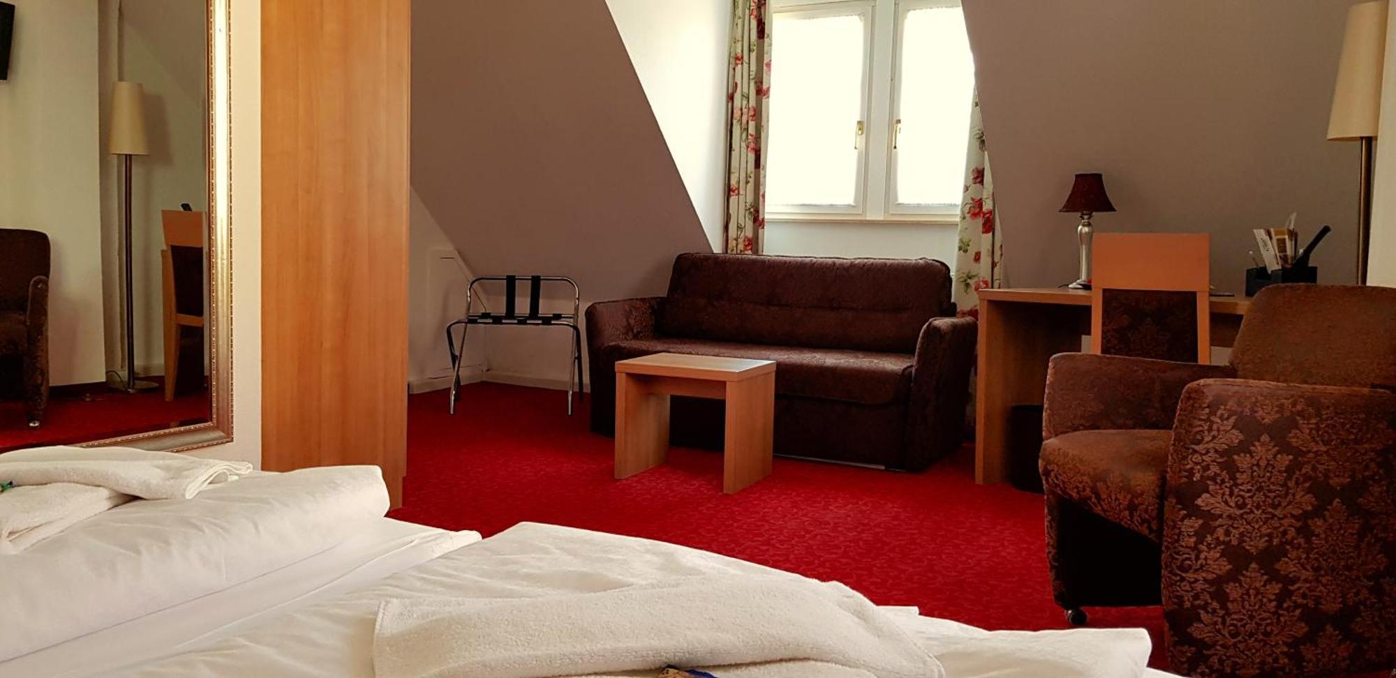 Boutiquehotel Goldene Rose - Self-Check-In Ротенбург-на-Таубере Экстерьер фото
